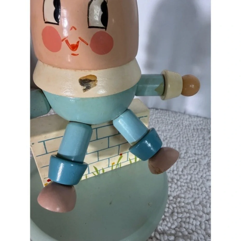 Vintage Humpty‎ Dumpty Wooden Table Lamp Nursery Decor Perforated Lampshade